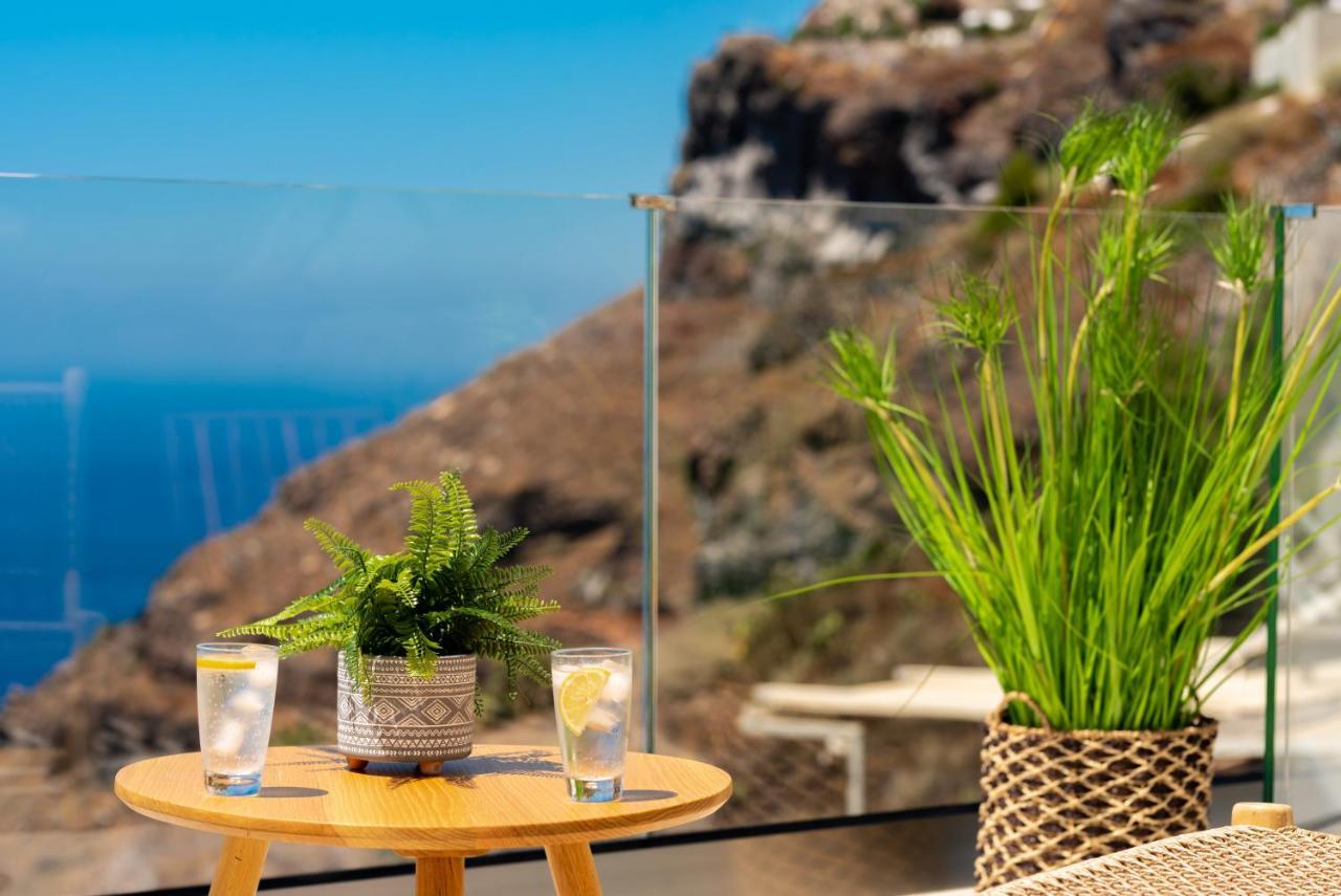 Daydream Luxury Suites Fira  Ngoại thất bức ảnh