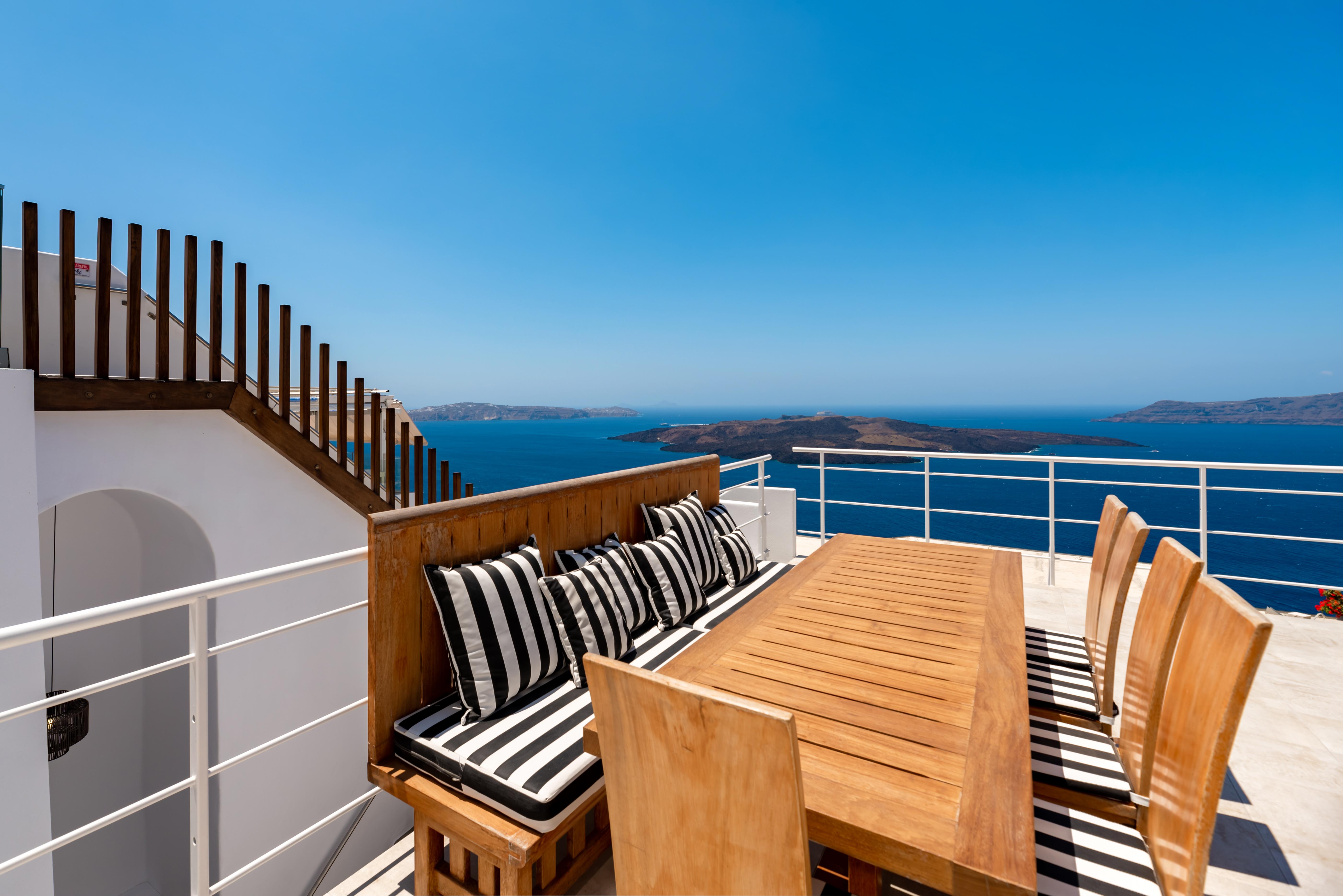 Daydream Luxury Suites Fira  Ngoại thất bức ảnh