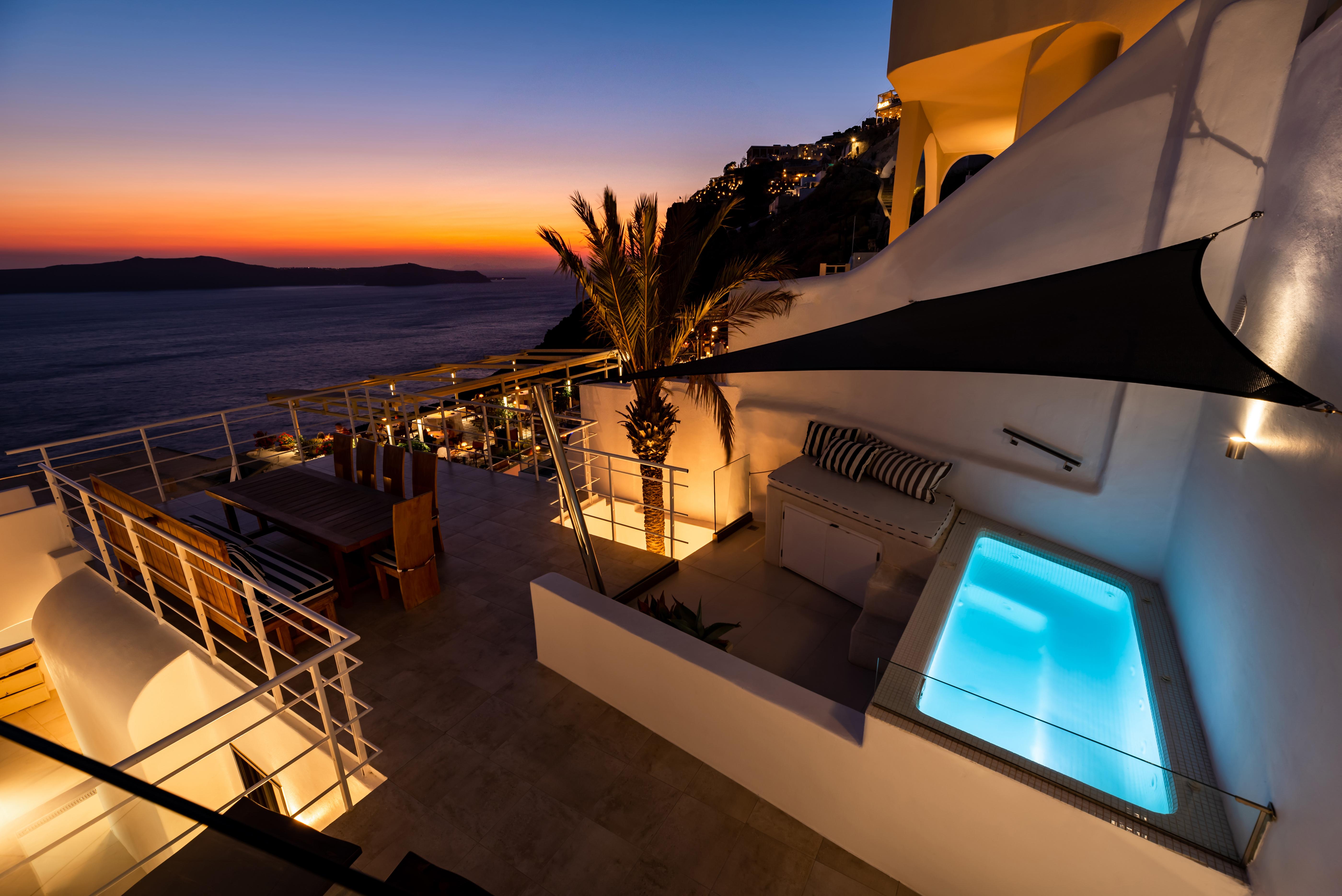 Daydream Luxury Suites Fira  Ngoại thất bức ảnh